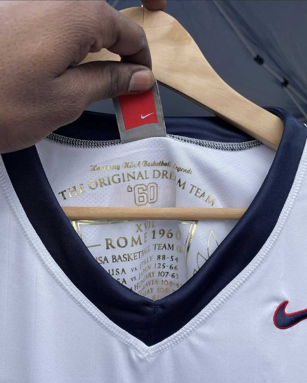 Nike 08’ Kobe Bryant 10 Team USA Jersey (RARE) - image 4