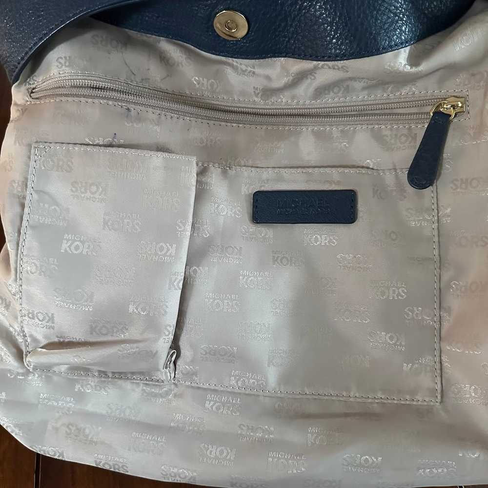 Michael Kors Austin Pebble Leather Shoulder Bag N… - image 7