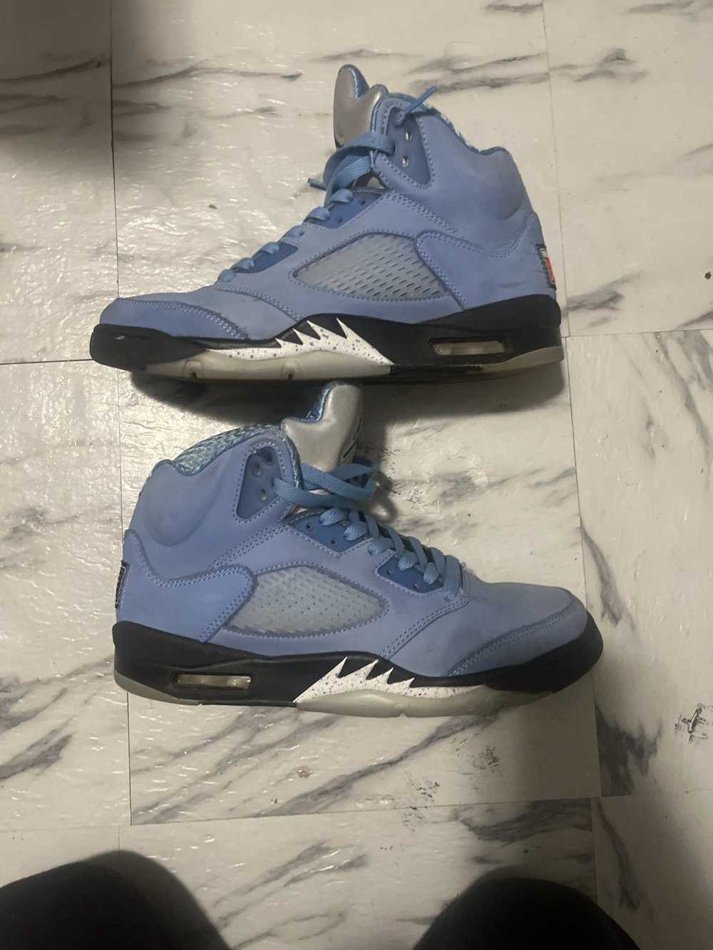 Jordan Brand unc jordan 5 size 9 - image 1