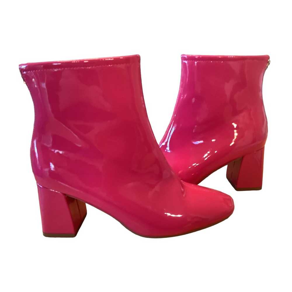 SHELN BARBIE PINK PATENT LEATHER BACK ZIP BOOTIES… - image 1