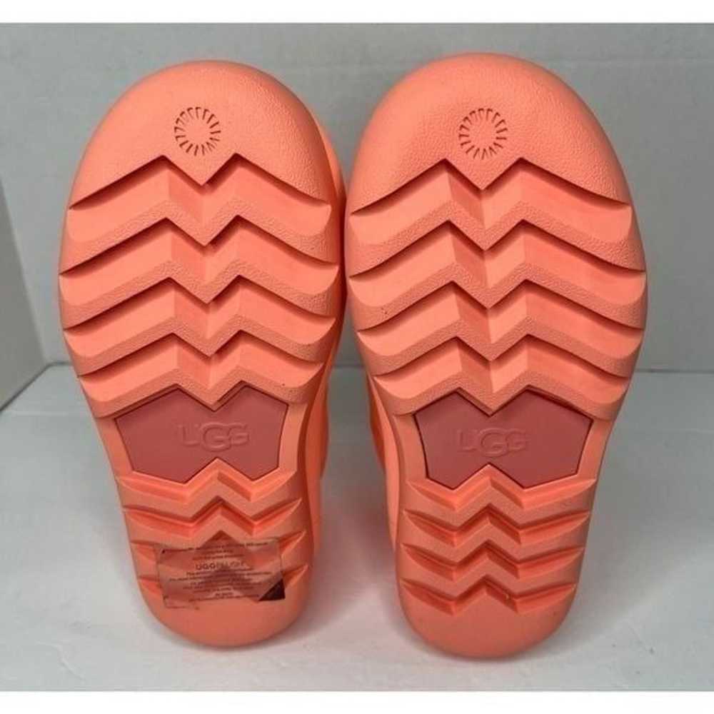NWOT! UGG Classic Maxi Mini Neon Coral Quilted Pl… - image 8