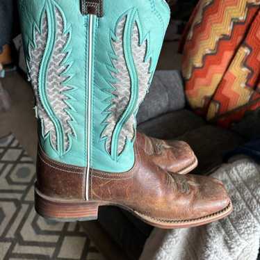 Ariat cowboy boots women