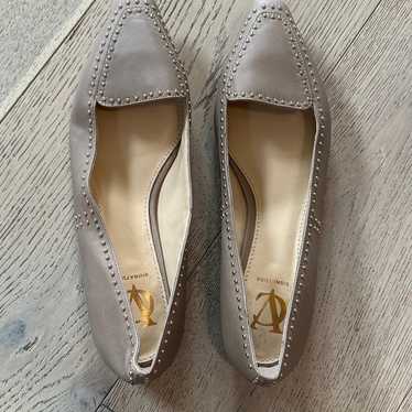 NWOT Vince Camuto Signature Flat - Taupe with Gold