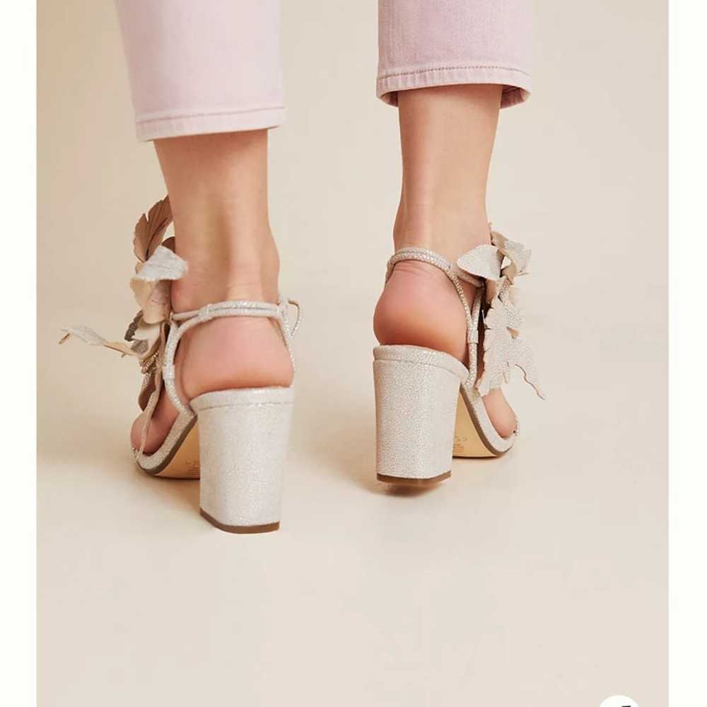 Cecelia New York Hibiscus Block Heels in Silver 8M - image 3