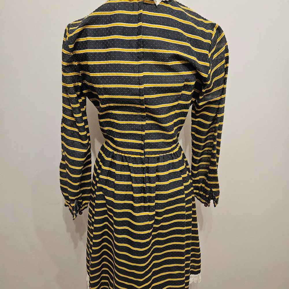 Vintage 60s Mod Striped Dress - image 3