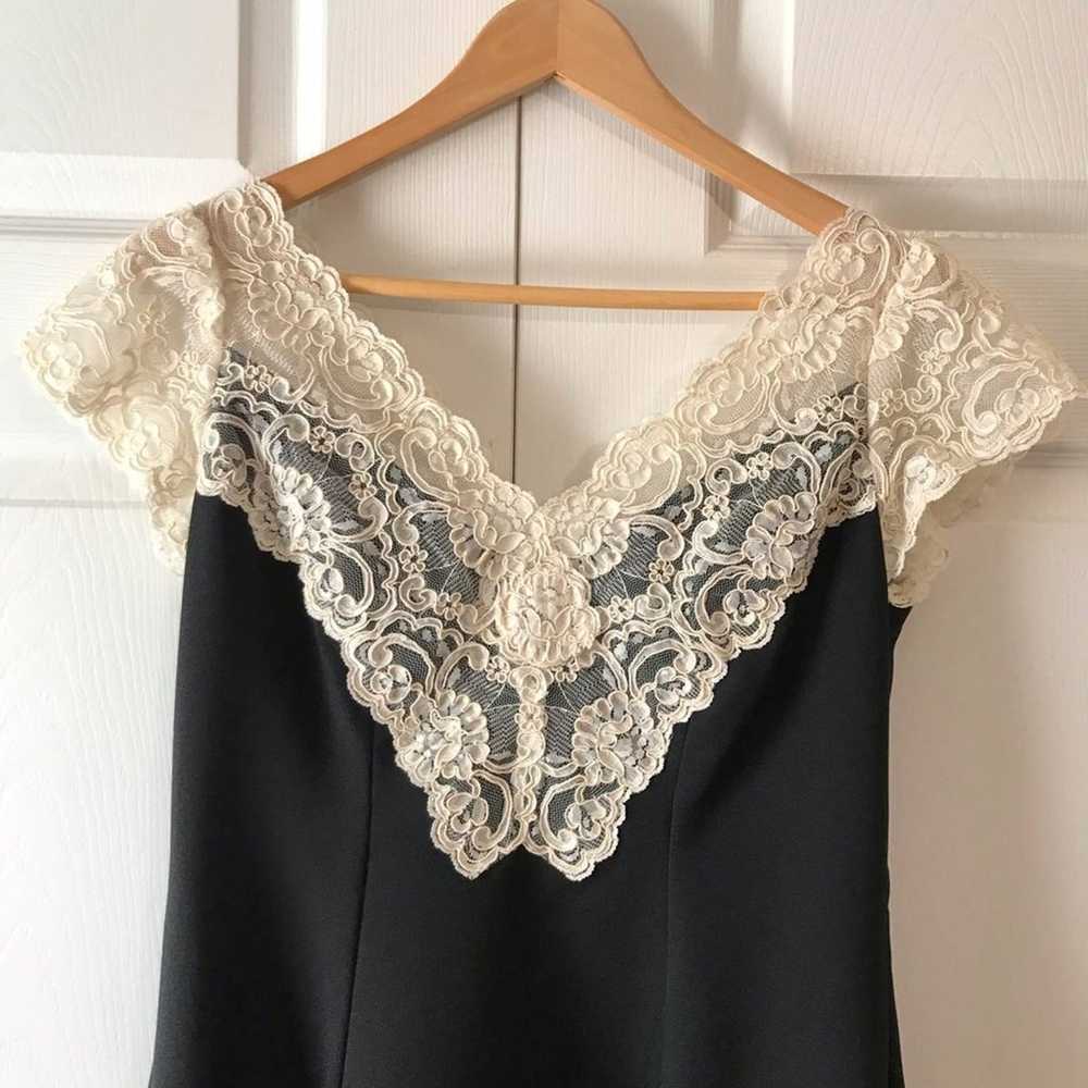 Victorian lace and pearl dress Vintage - image 2
