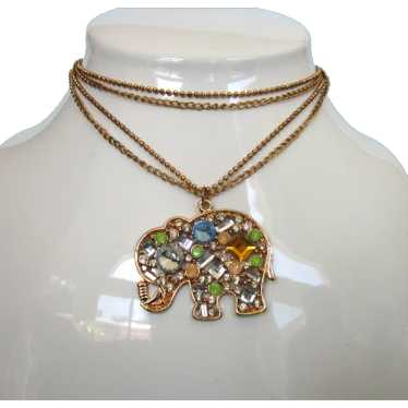 Dazzling Rhinestone Elephant Pendant Necklace