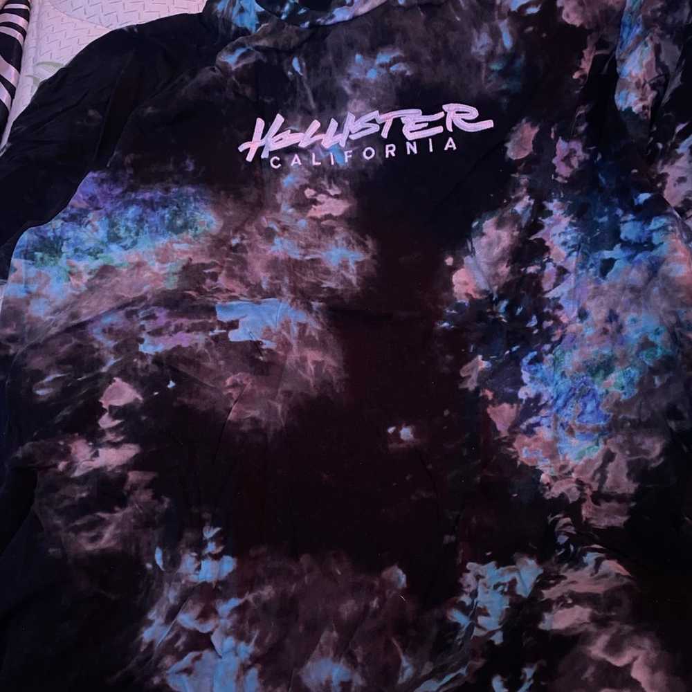 hollister t shirt - image 1