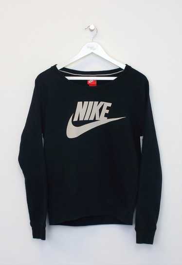 Vintage Nike sweatshirt in black. Best fits M