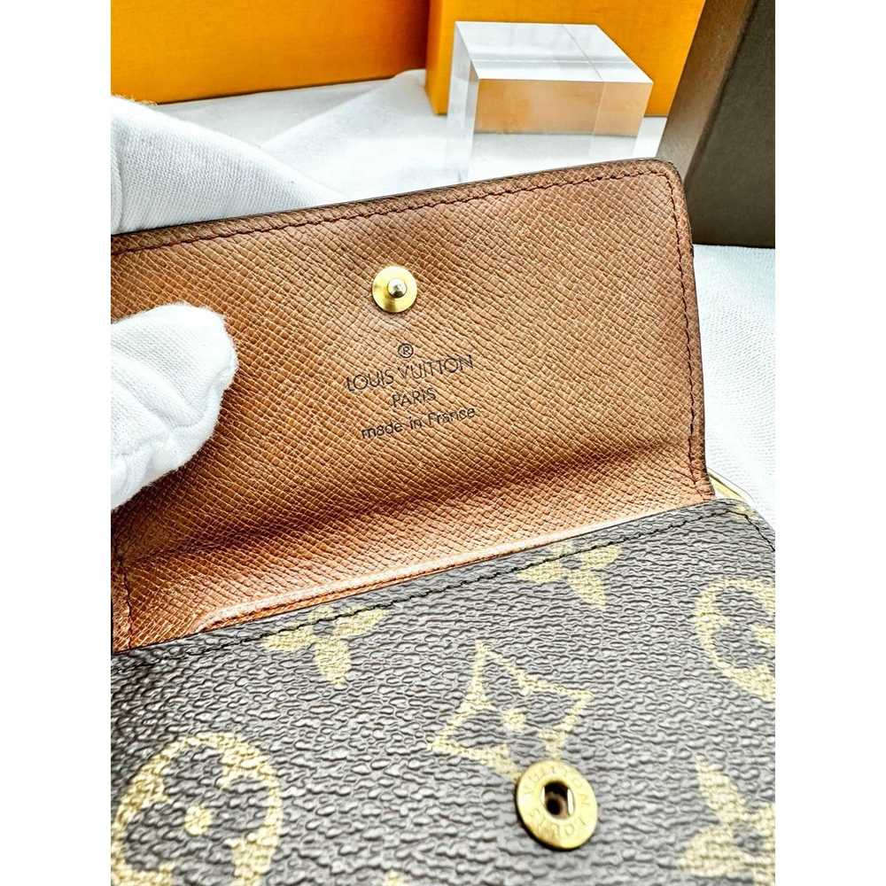 Louis Vuitton Louis Vuitton Crossbody Wallet - image 6