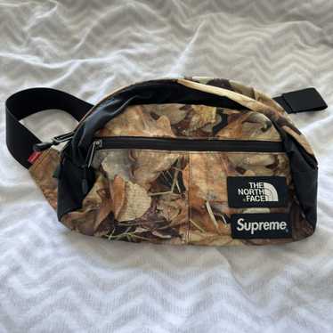 ★送料無料★ Supreme x North Face leaves bag Buy Supreme x The North Face Pocono Backpack 'Leaves