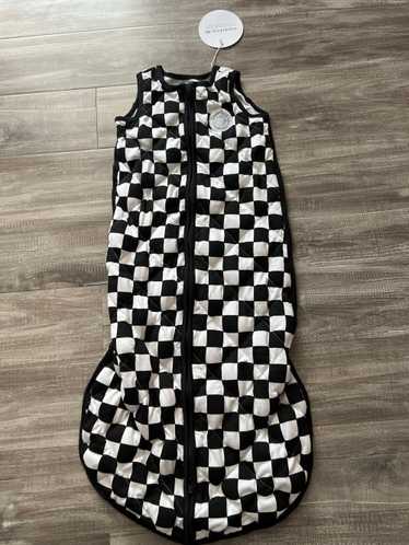 Dreamland Baby Black and White Checkerboard weight