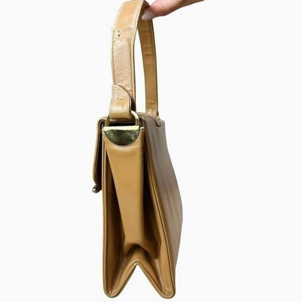 Vintage Tan Leather Shoulder Bag With Wooden Acce… - image 7