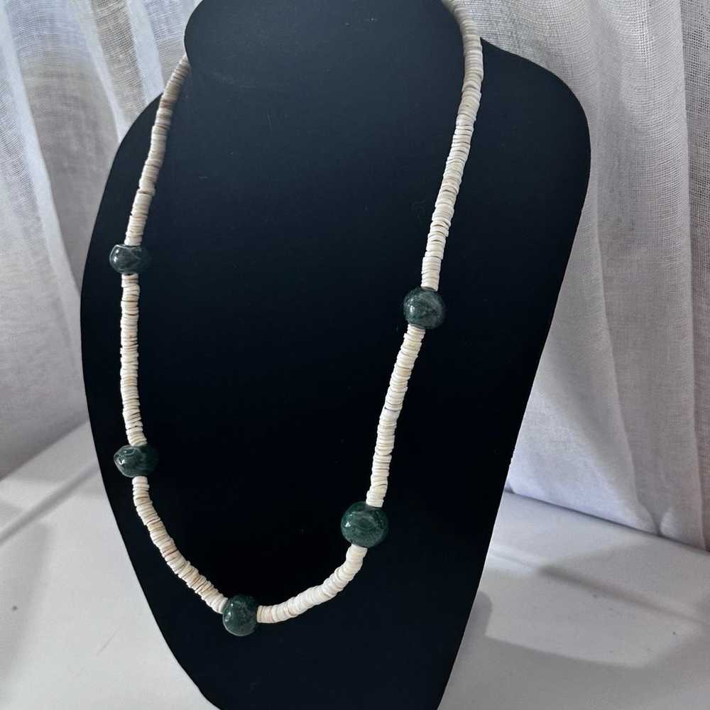 Vintage Malachite & White Heishi Shell Necklace w… - image 2