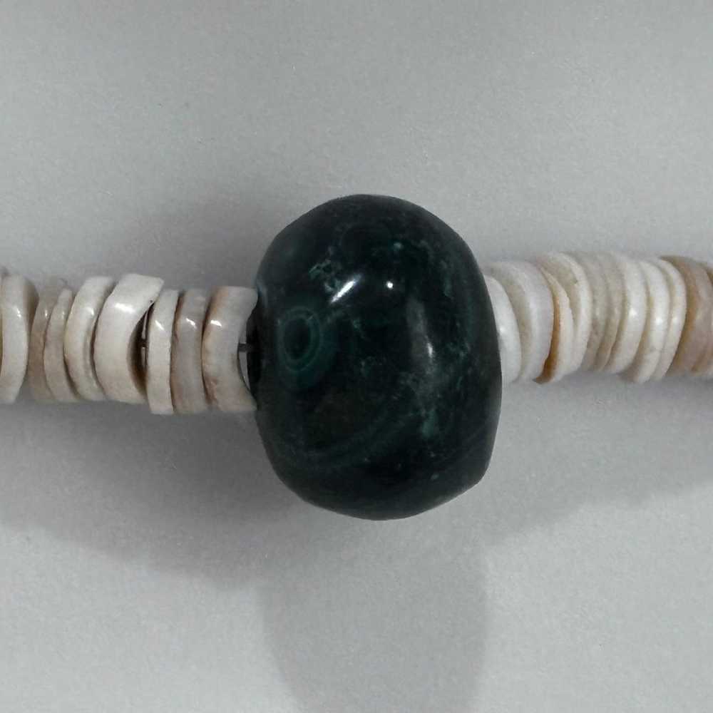 Vintage Malachite & White Heishi Shell Necklace w… - image 7