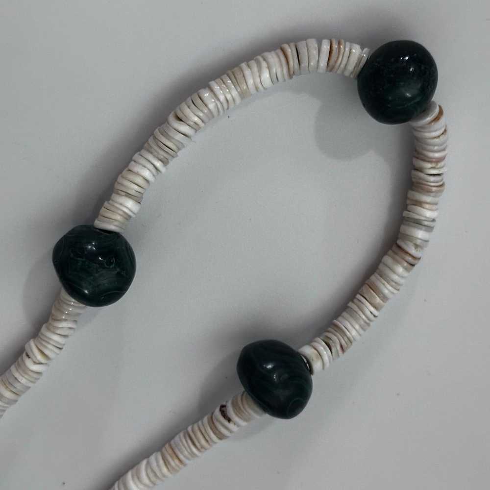 Vintage Malachite & White Heishi Shell Necklace w… - image 8