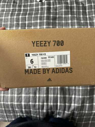 Adidas × Yeezy Season YEEZY 700 V3 - image 1