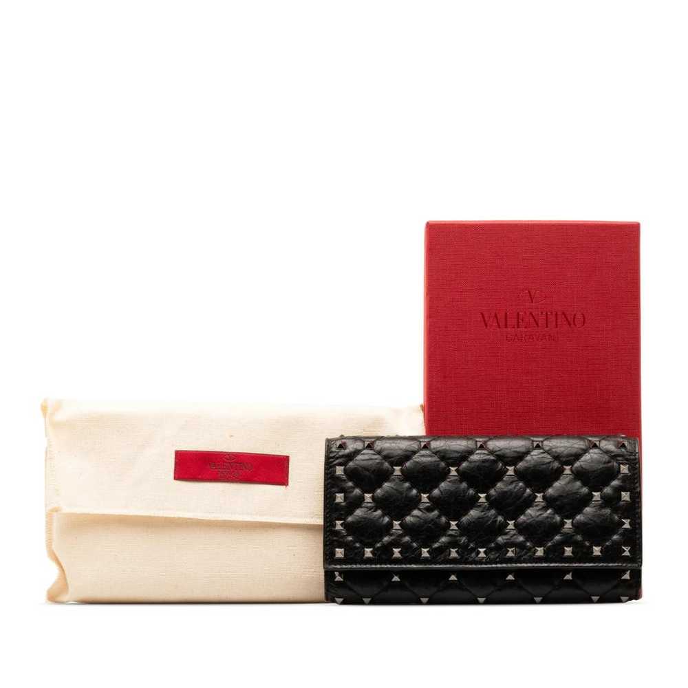 Valentino Garavani Rockstud leather purse - image 11