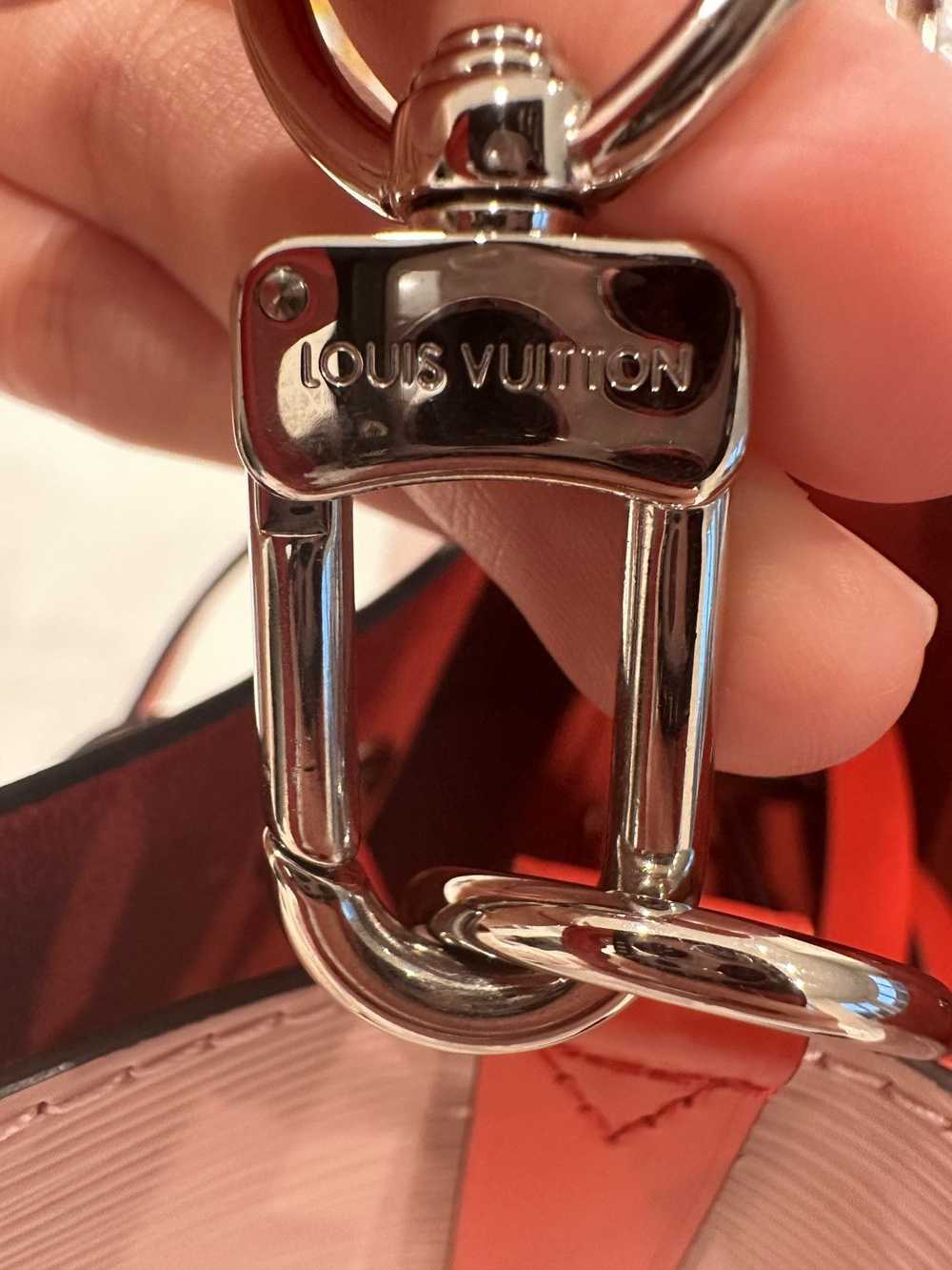 Louis Vuitton Louis vuitton Epi Neonoe BB Rose ba… - image 11