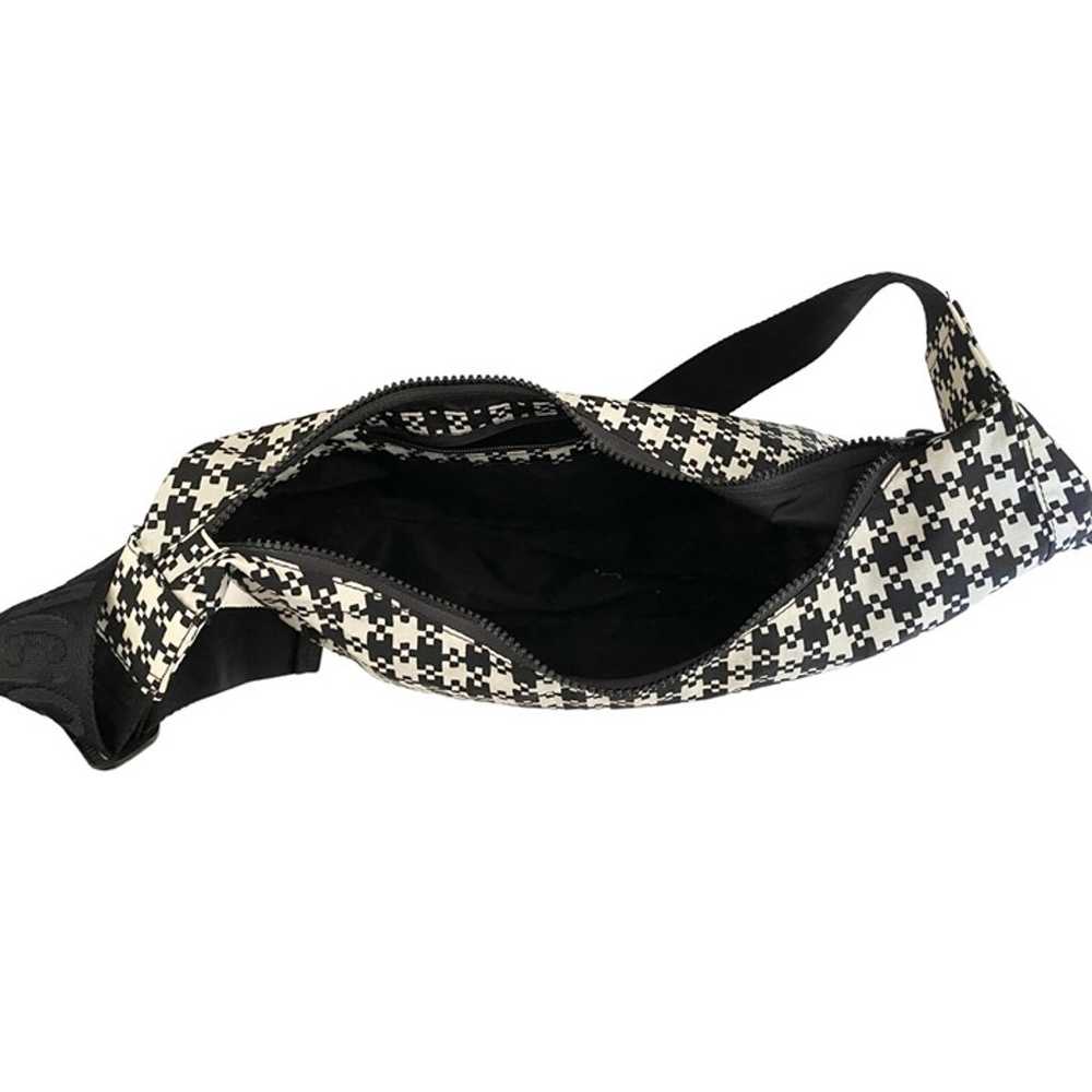 Baggu Medium Crescent Bag in Black & White Pixel … - image 5