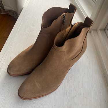 UGG Australia brown suede Boots
