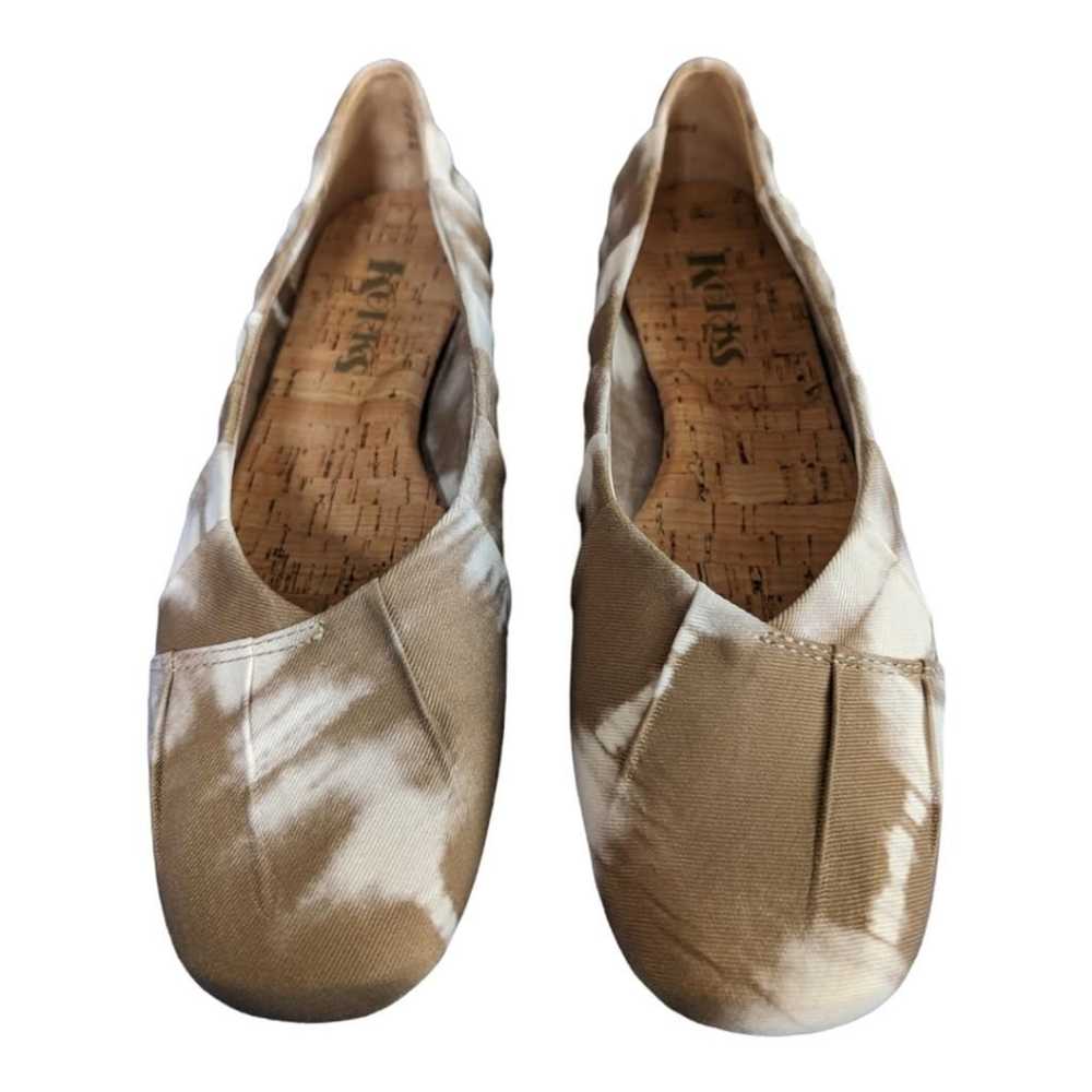 Korks Palmer Pleated Canvas Flats in Taupe & Whit… - image 2