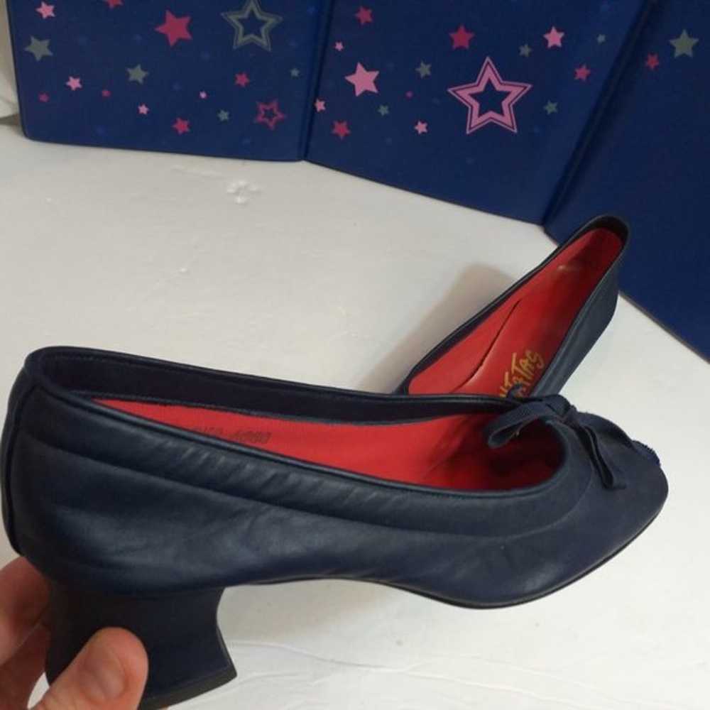 Cantatas Navy Leather Pump Shoe 8.5 B Glove soft - image 8