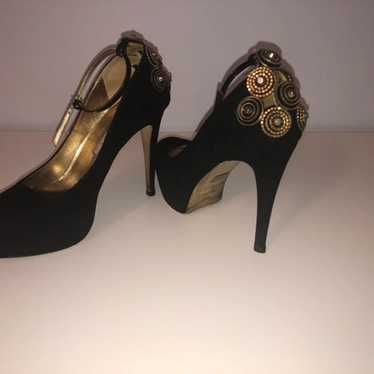 Brian Atwood black shoes with gold size