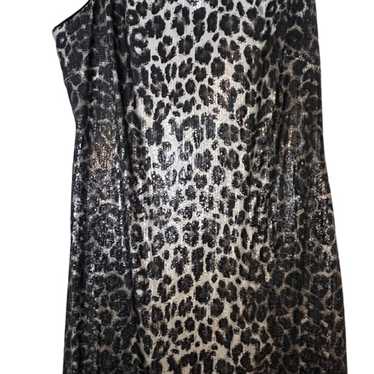 VINCE CAMUTO Leopard print sequin dress