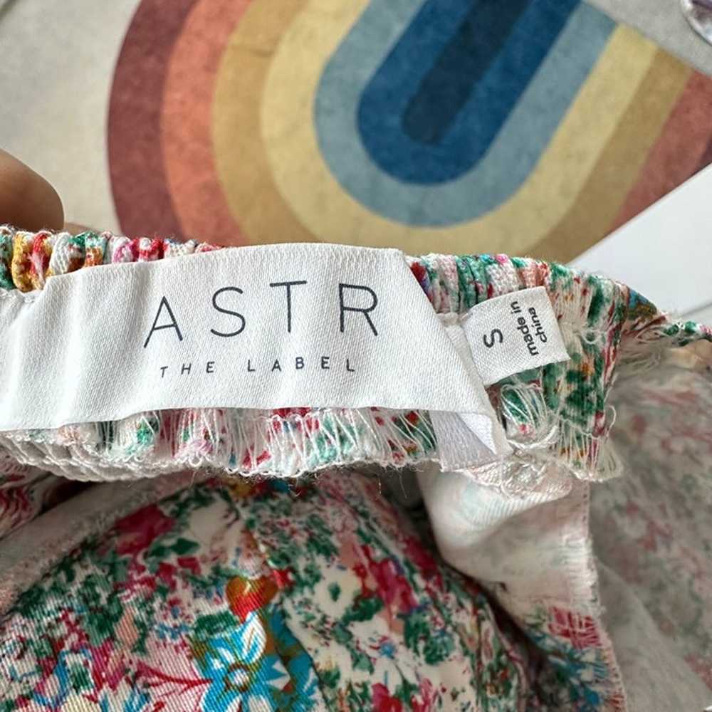 ASTR the Label Skylar Floral Puff Sleeve Mini Dre… - image 4