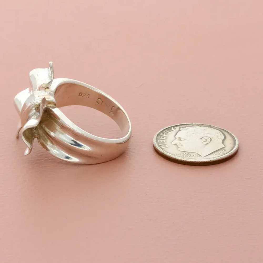 Sterling Silver Vintage Wavy Ribbon Bow Ring Size… - image 3