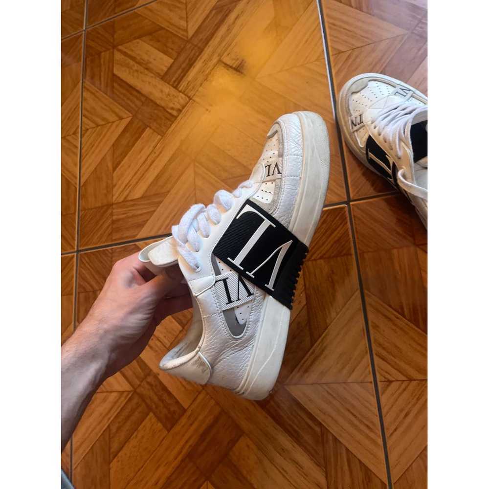 Valentino Garavani Vl7N leather low trainers - image 4