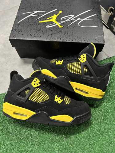 Jordan Brand × Nike Air Jordan 4 thunder 6.5