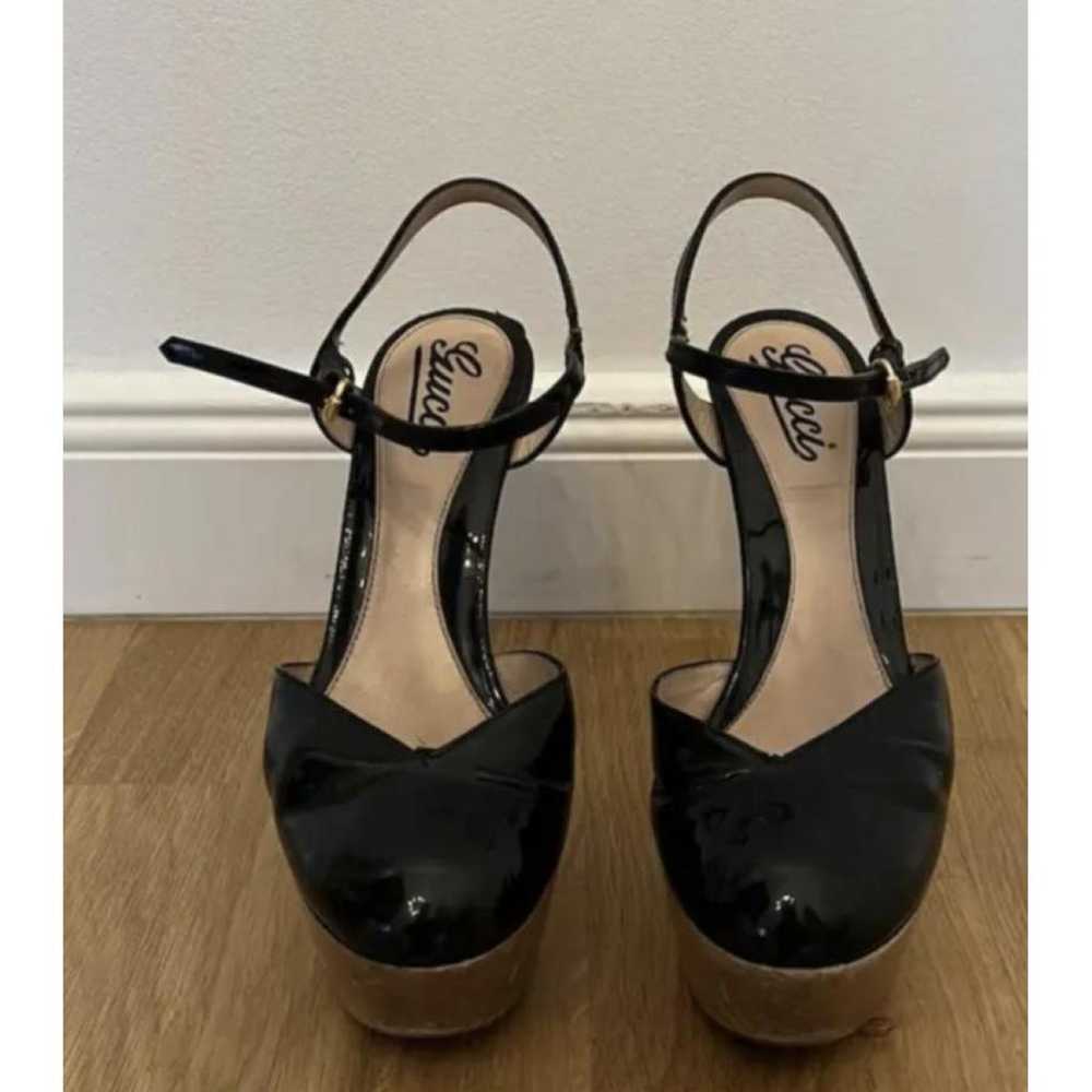 Gucci Sylvie patent leather heels - image 2