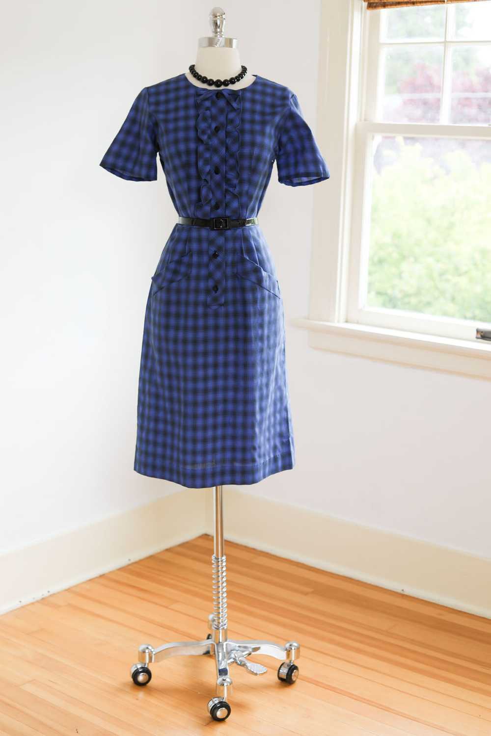 Vintage 1950s Dress - SMART! Blue Black Plaid Fan… - image 1