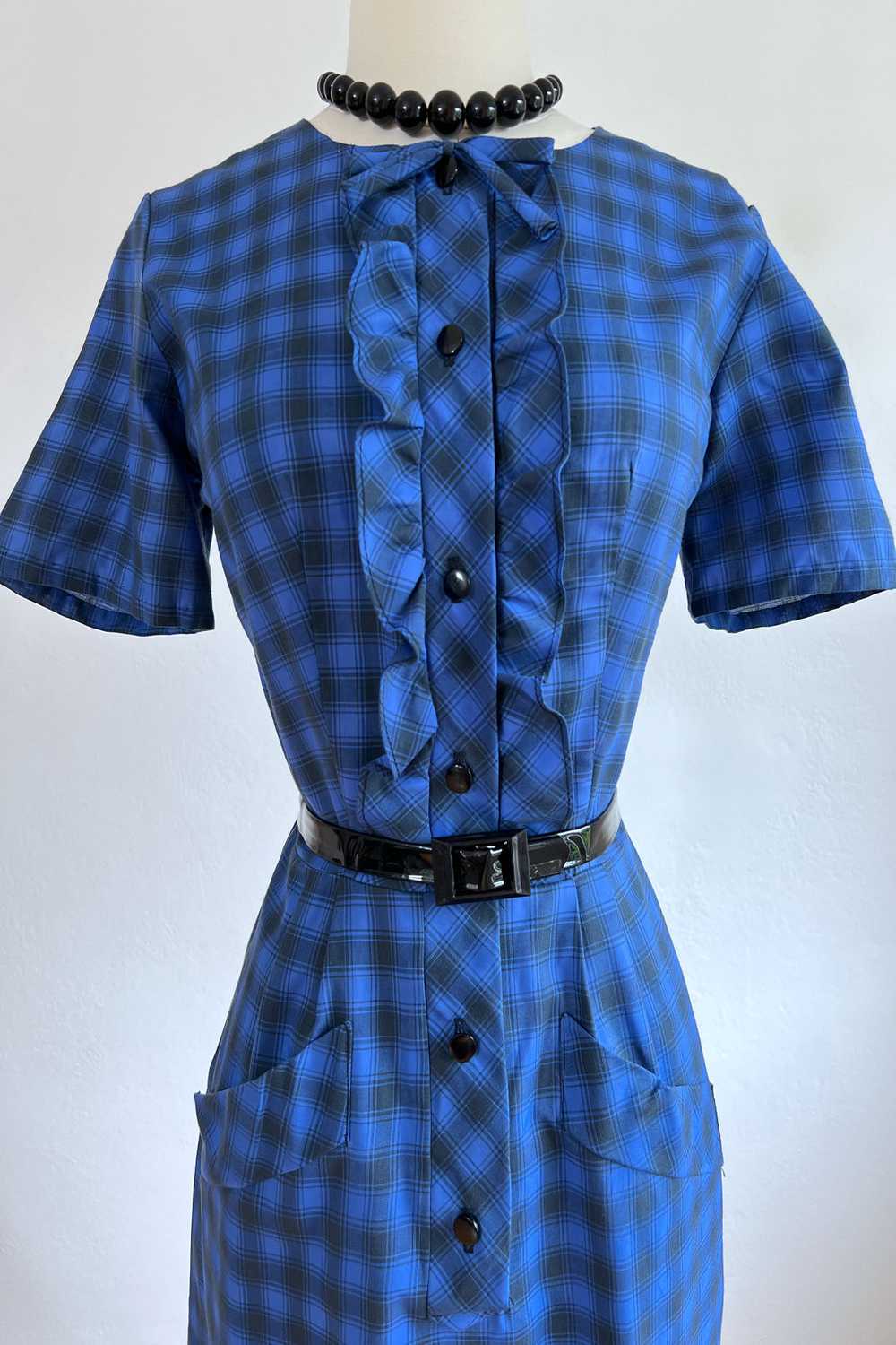 Vintage 1950s Dress - SMART! Blue Black Plaid Fan… - image 3