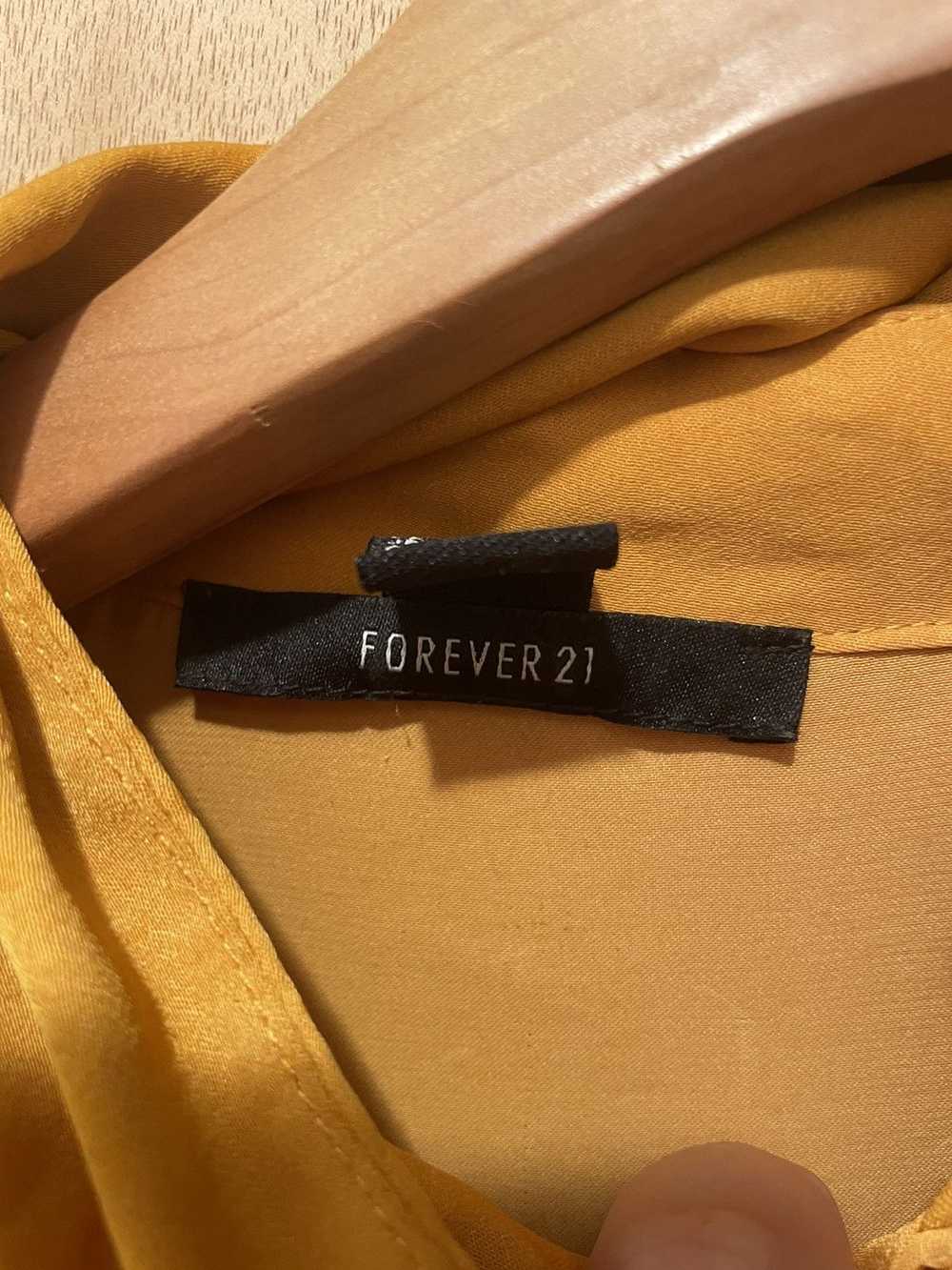 Forever 21 × Streetwear Forever 21 satin blouse s… - image 7