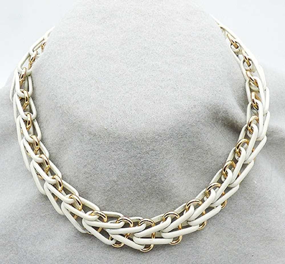 White and Gold Tone Interlocking Link Necklace - image 1