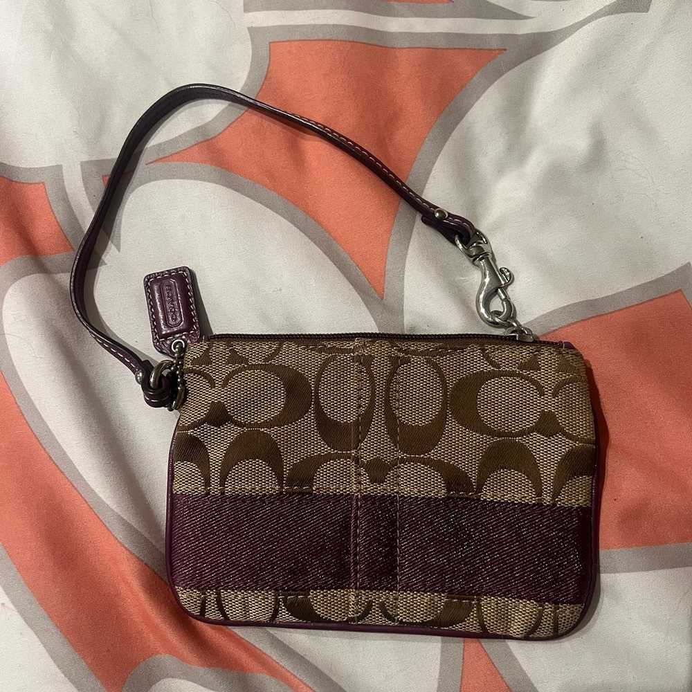 Coach Handbag with a free wallet - image 8