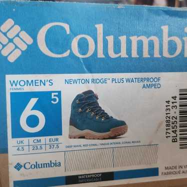 Columbia Hiking Boots waterproof size 6.5
