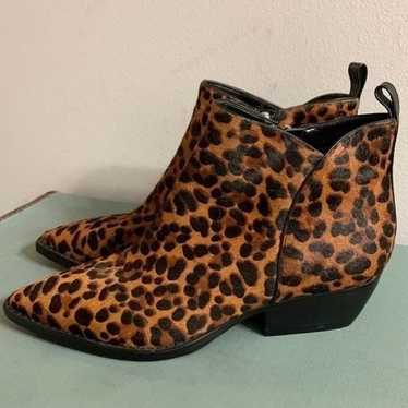 New Marc Fisher Obrraly Leopard pointed toe  Ankle