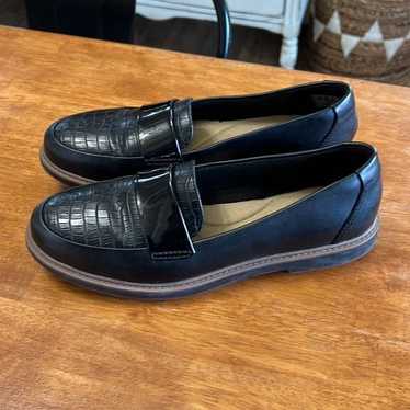 Clarks size 8 black Raisie Arlie loafers flats sho
