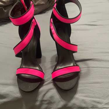heels size 7