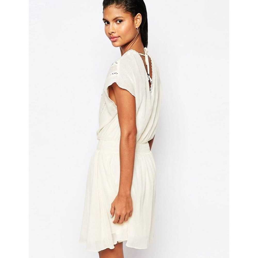 MOON RIVER White Gauzy Lace Blouson Mini Dress Bo… - image 6