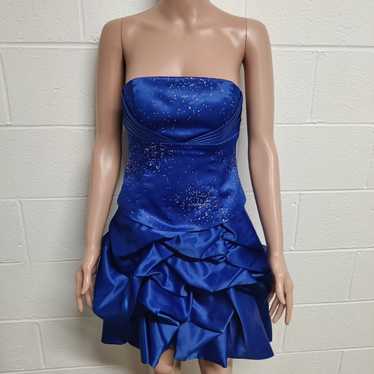 Le Chateau NWOT Party Prom Formal Dress