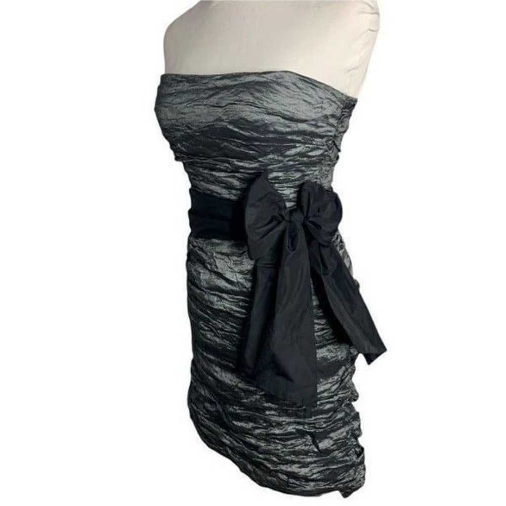 Vintage BCBG Strapless Crinkle Mini Dress S Grey … - image 4