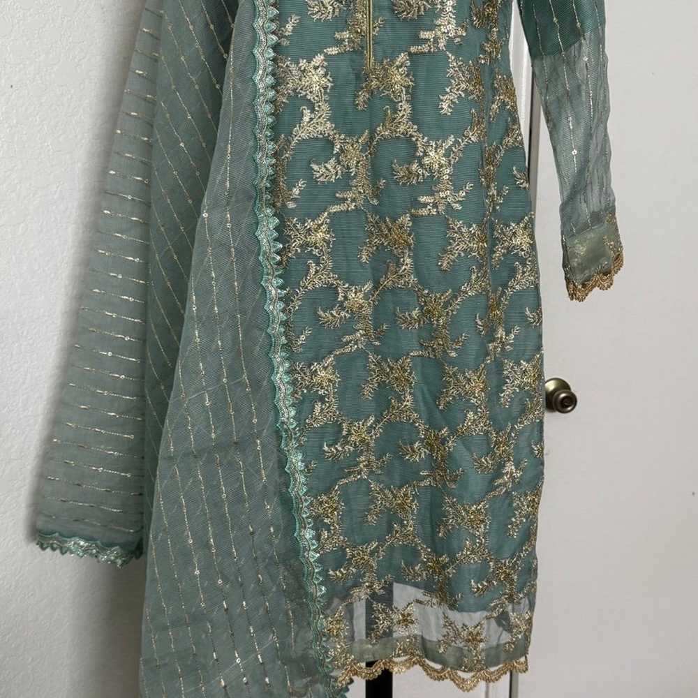 3-PCS~NEW~PAKISTANI DRESS / KAMEEZ SHALWAR Size S… - image 1