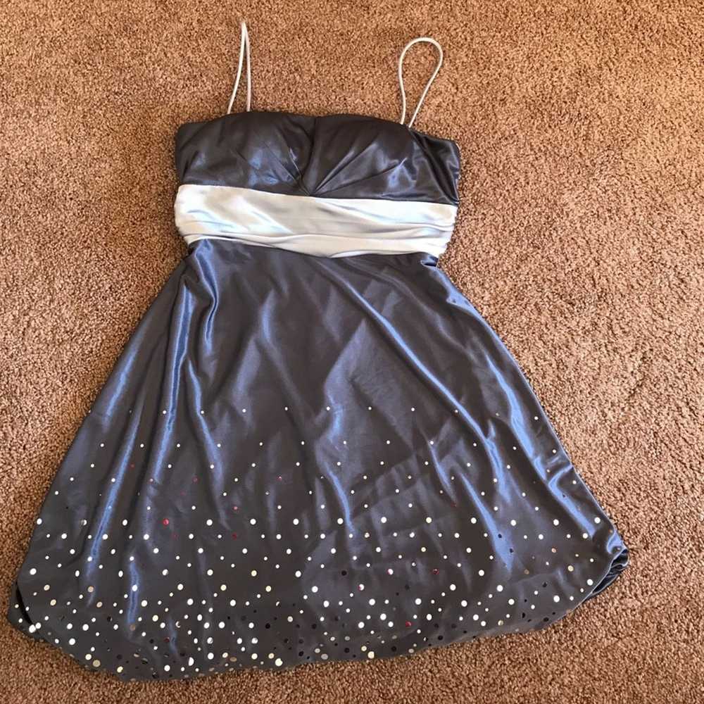 Unkwn Dressbarn silver/gray dress - image 4