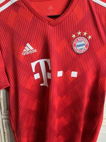 Adidas × Vintage FC Bayern Munich Jersey