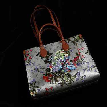 Louis Vuitton Onthego cloth tote - image 1